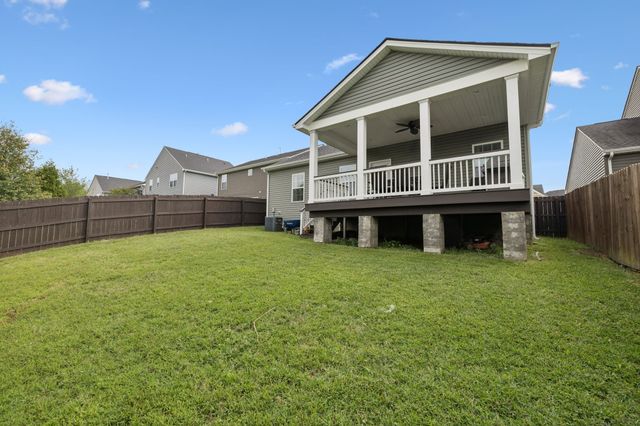 2608 Bluffton Ln, Columbia, TN 38401