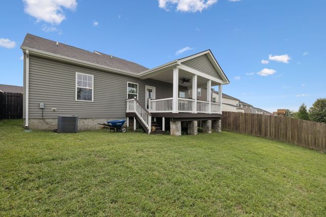 2608 Bluffton Ln, Columbia, TN 38401