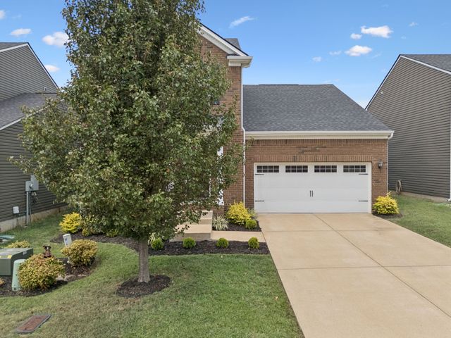 2608 Bluffton Ln, Columbia, TN 38401