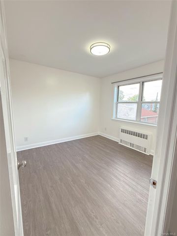200-21 39 Ave, Bayside, NY 11361