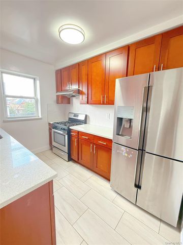 200-21 39 Ave, Bayside, NY 11361