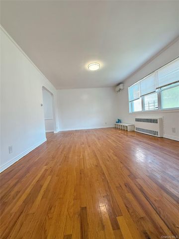 200-21 39 Ave, Bayside, NY 11361