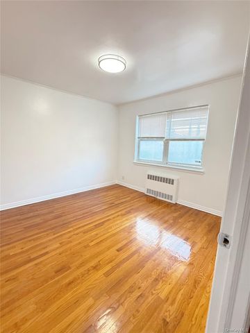 200-21 39 Ave, Bayside, NY 11361