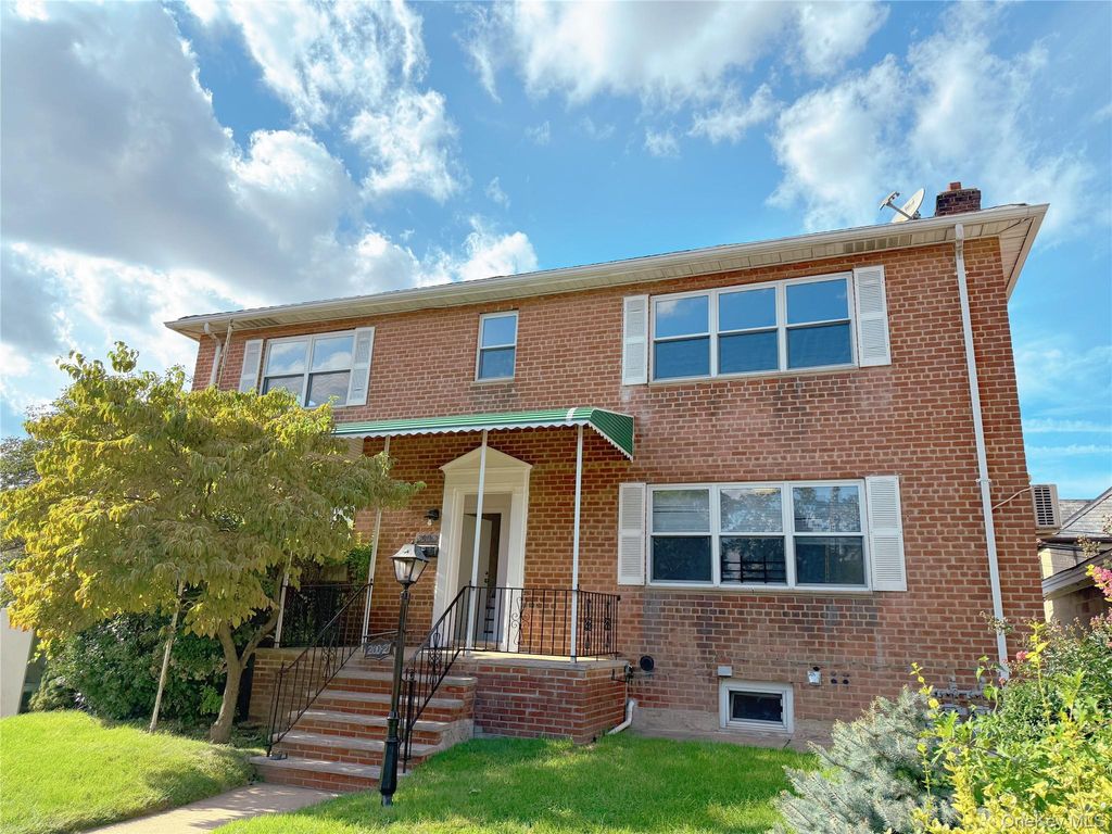 200-21 39 Ave, Bayside, NY 11361 — photo 3