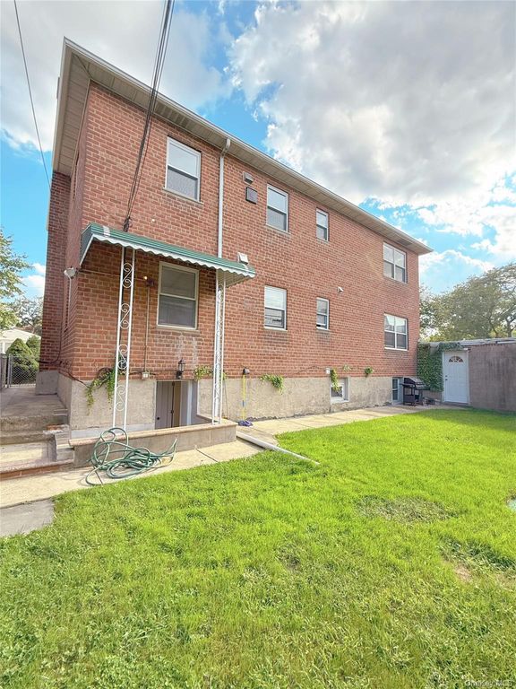 200-21 39 Ave, Bayside, NY 11361 — photo 4
