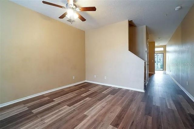 6001 SCOTCHWOOD GLEN 27, Orlando, FL 32822