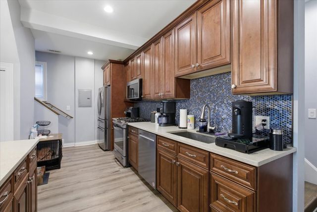 3112 S May Street 2R, Chicago, IL 60608