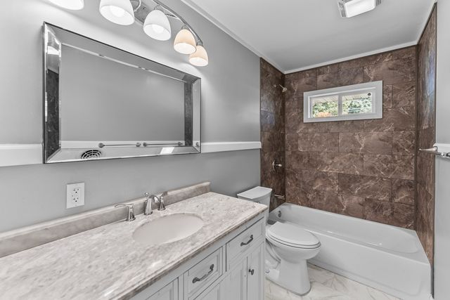 2119 N Nevada Avenue, Davenport, IA 52804