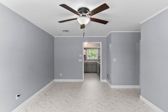 2119 N Nevada Avenue, Davenport, IA 52804