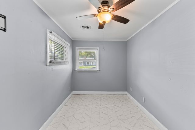 2119 N Nevada Avenue, Davenport, IA 52804
