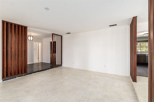 2814 NW 13TH COURT, Gainesville, FL 32605