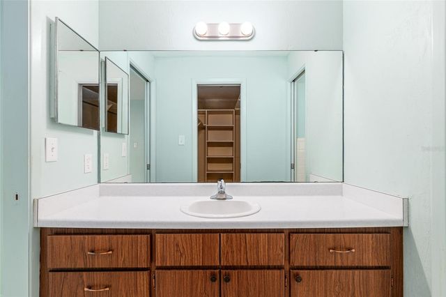 2814 NW 13TH COURT, Gainesville, FL 32605