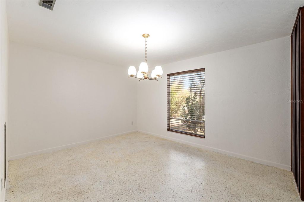 Image 18 of property listing at 2814 NW 13TH COURT, Gainesville, FL 32605