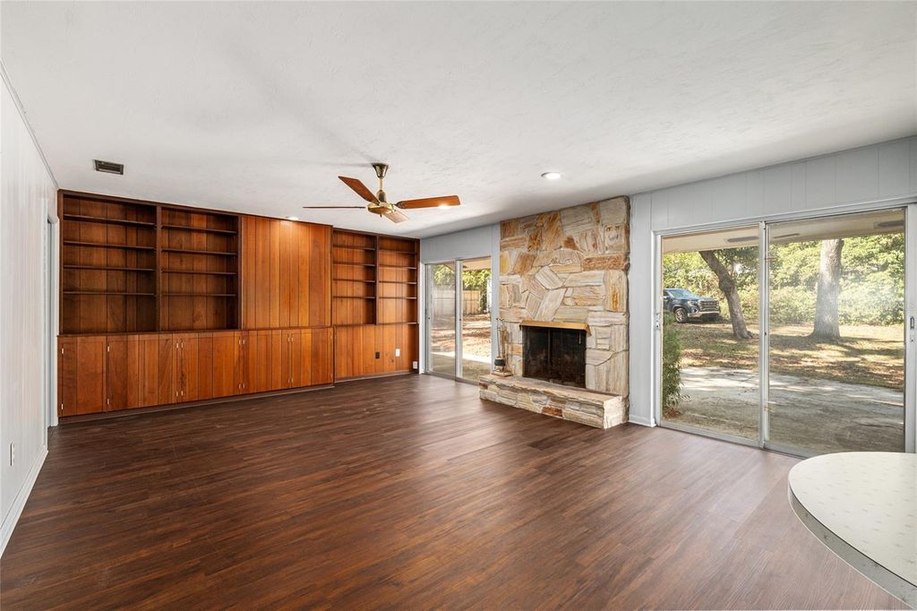 Image 23 of property listing at 2814 NW 13TH COURT, Gainesville, FL 32605