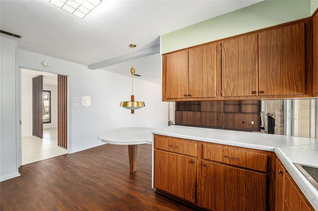 Image 24 of property listing at 2814 NW 13TH COURT, Gainesville, FL 32605