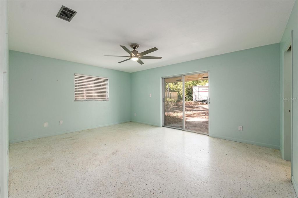 Image 32 of property listing at 2814 NW 13TH COURT, Gainesville, FL 32605