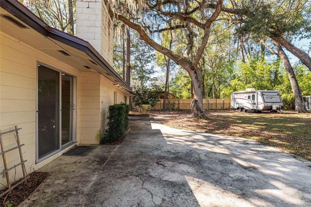 Image 49 of property listing at 2814 NW 13TH COURT, Gainesville, FL 32605