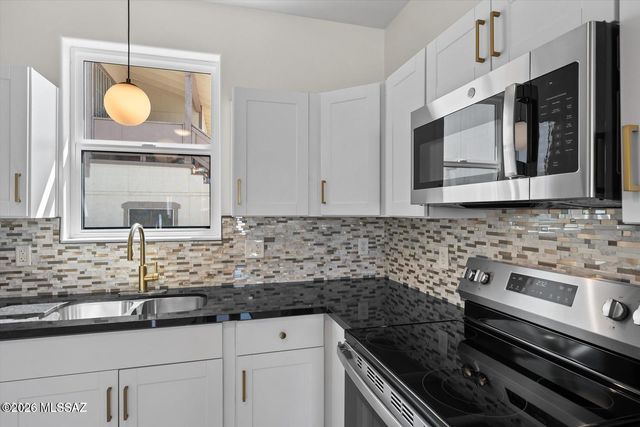 4743 E 1st Street, Tucson, AZ 85711