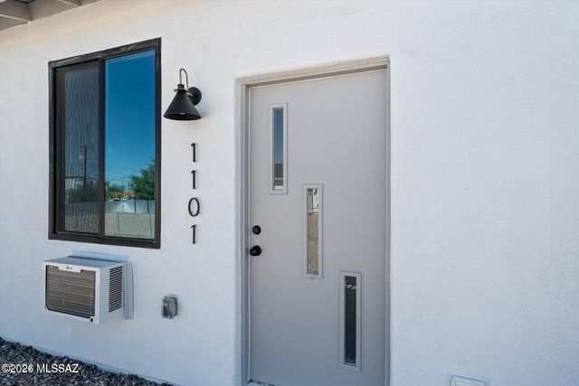 4743 E 1st Street, Tucson, AZ 85711