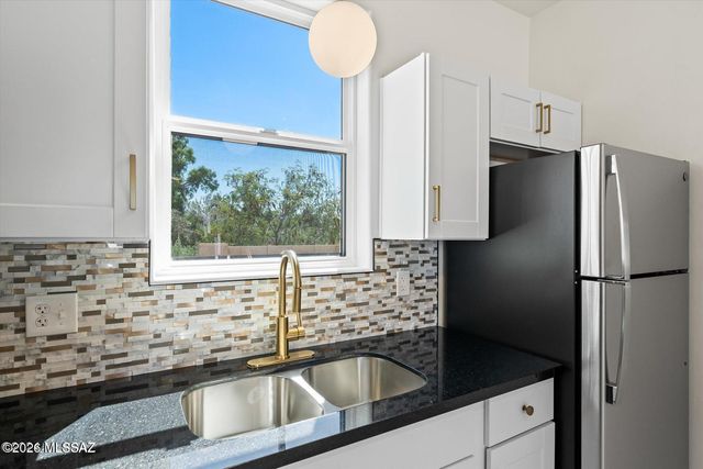 4743 E 1st Street, Tucson, AZ 85711