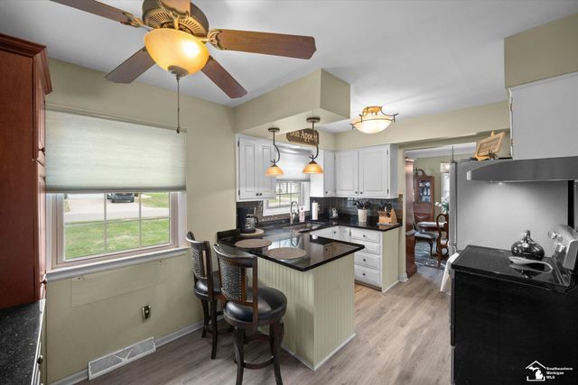 1584 Tennyson Drive, Temperance, MI 48182