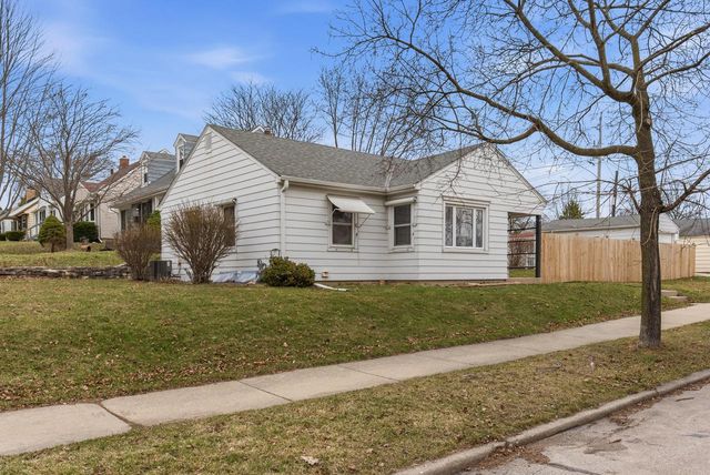 8824 W Locust STREET, Milwaukee, WI 53222