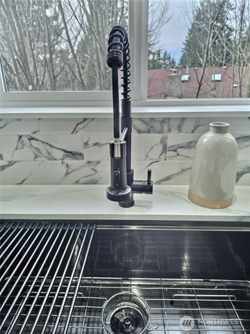 17610 14th Place W, Lynnwood, WA 98037