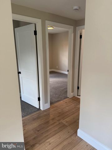 9 E WILLIAMS AVE, Barrington, NJ 08007