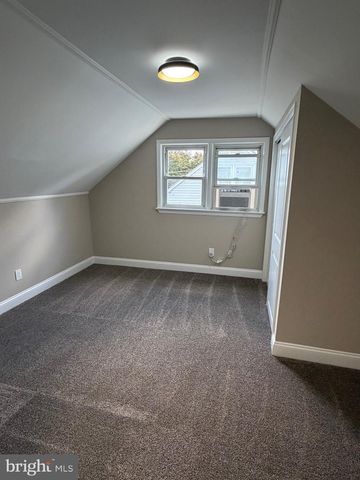 9 E WILLIAMS AVE, Barrington, NJ 08007