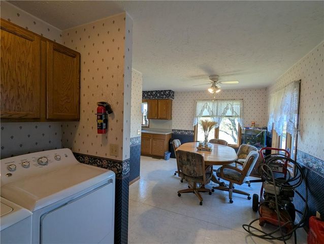 1277 200th Street, Hiawatha, KS 66434