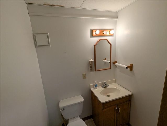 1277 200th Street, Hiawatha, KS 66434