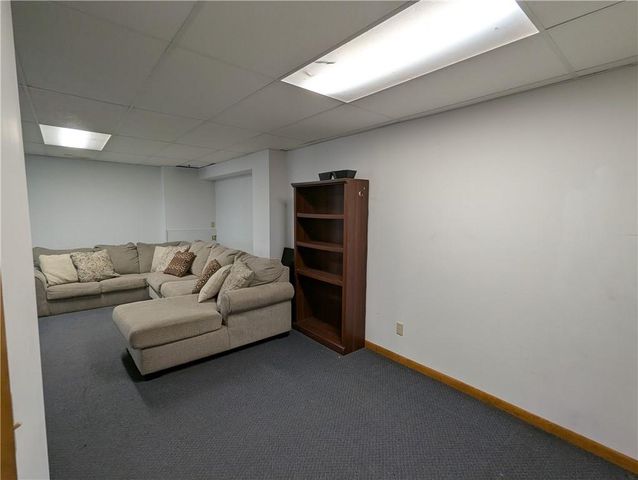 1277 200th Street, Hiawatha, KS 66434