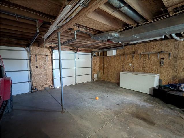 1277 200th Street, Hiawatha, KS 66434