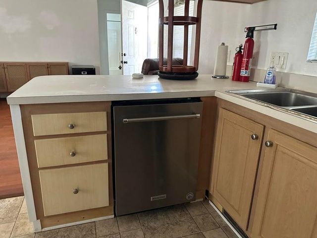 820 S Chinowth # 98, Visalia, CA 93277