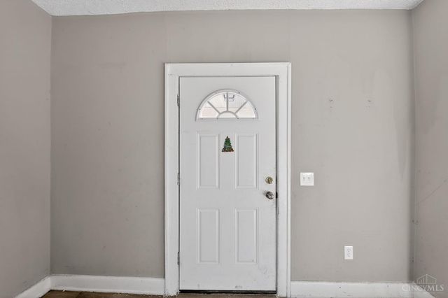 4340 W Eighth Street, Cincinnati, OH 45205