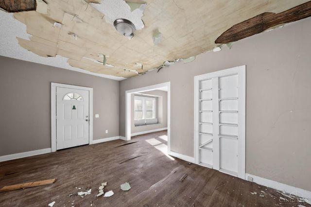 4340 W Eighth Street, Cincinnati, OH 45205