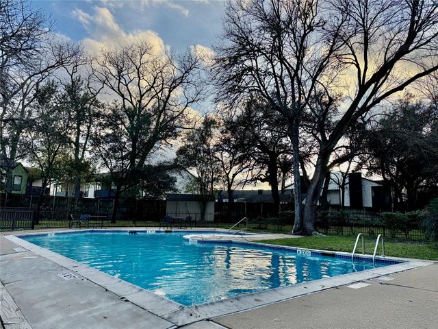 12625 Briar Patch Drive, Houston, TX 77077