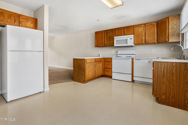 671 Beaverview Drive 671, Bristol, VA 24201