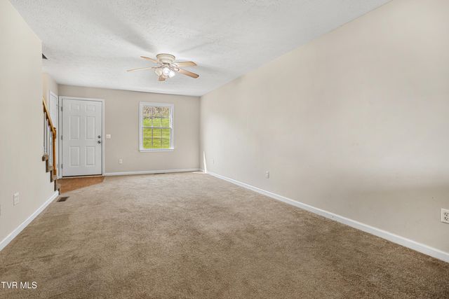 671 Beaverview Drive 671, Bristol, VA 24201
