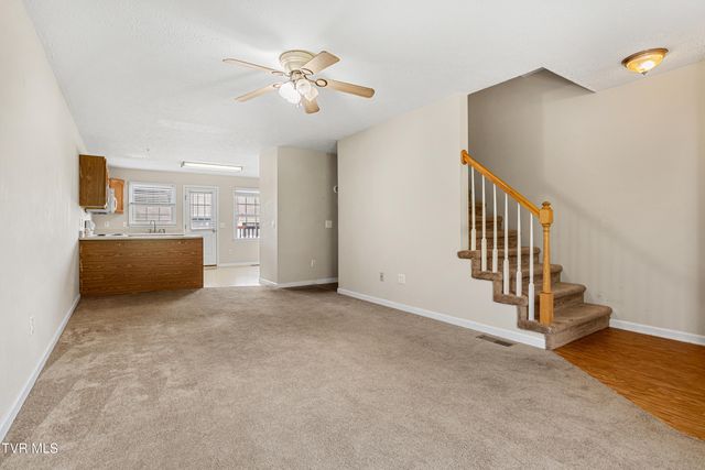 671 Beaverview Drive 671, Bristol, VA 24201