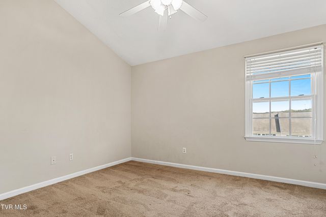 671 Beaverview Drive 671, Bristol, VA 24201