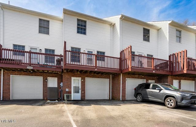 671 Beaverview Drive 671, Bristol, VA 24201