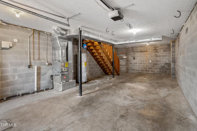 671 Beaverview Drive 671, Bristol, VA 24201