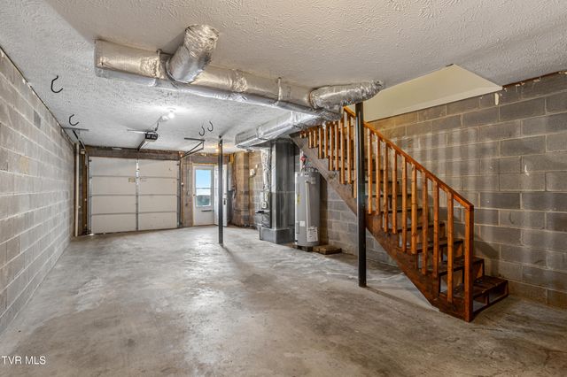 671 Beaverview Drive 671, Bristol, VA 24201