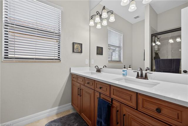 28577 Longford CT, Bonita Springs, FL 34135