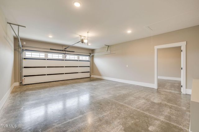 3019 Sawgrass Drive, Jonesborough, TN 37659