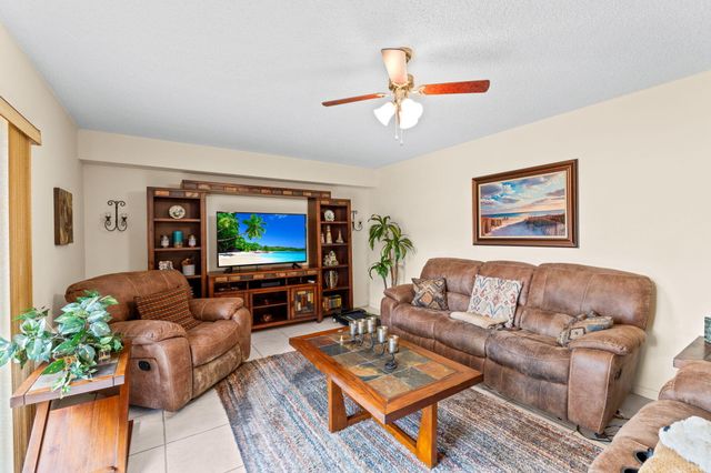 749 Buttonwood Lane, Boynton Beach, FL 33436