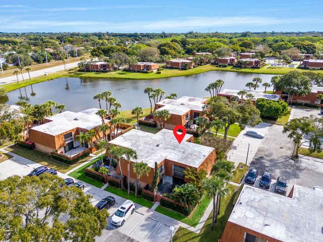 749 Buttonwood Lane, Boynton Beach, FL 33436