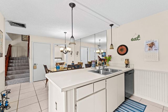 749 Buttonwood Lane, Boynton Beach, FL 33436