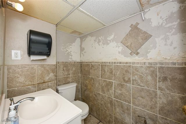 5384 Saint Clair Avenue, Cleveland, OH 44103